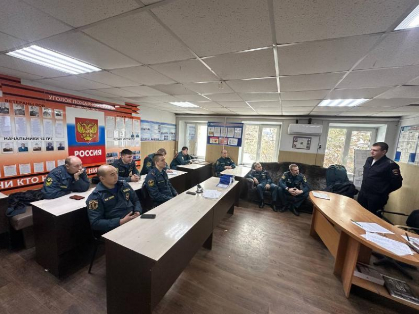 Особые правила для особых машин: в Волжском ГИБДД напомнила водителям МЧС о безопасной езде