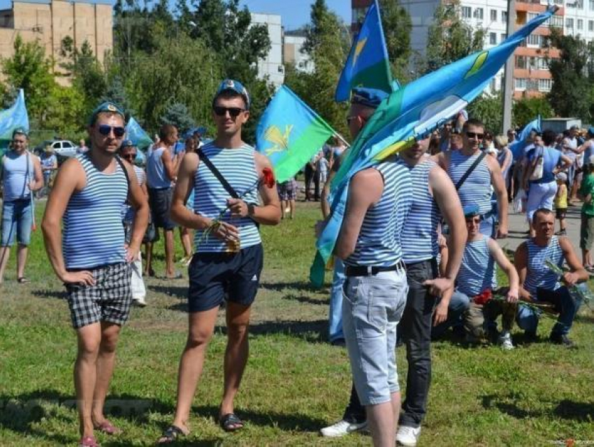Солнечный и жаркий день ВДВ спрогнозировали в Волжском