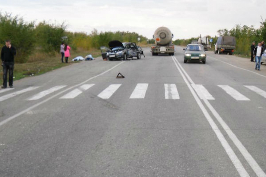 Под Волжским семейная пара погибла в аварии