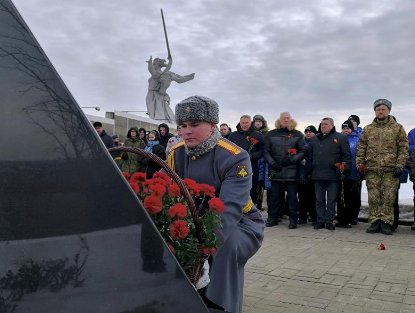 На Мамаевом кургане открыт знак ямальским защитникам Сталинграда