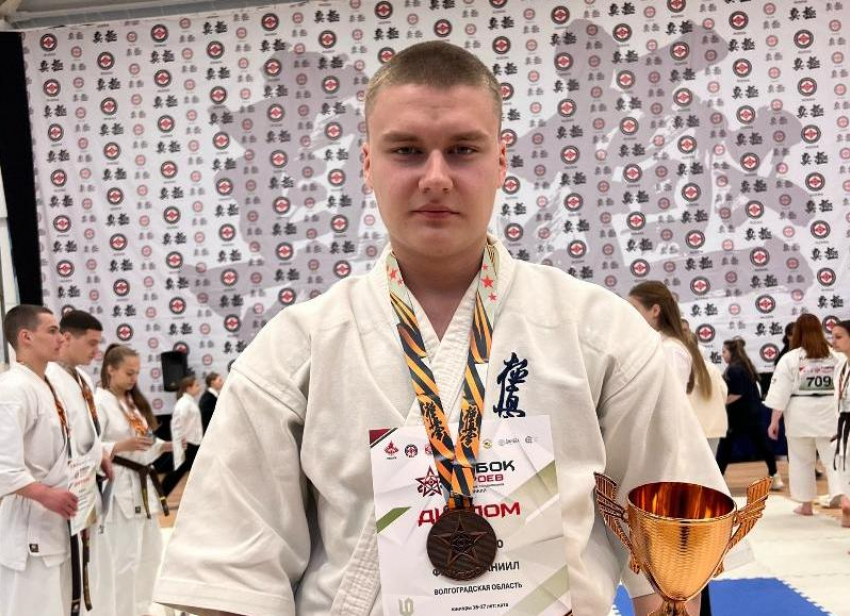 Юный волжанин покорил масштабные Всероссийские соревнования по киокусинкай