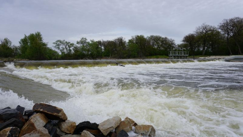 Волжская ГЭС завершает рекордный сброс и переходит к новому режиму удержания влаги