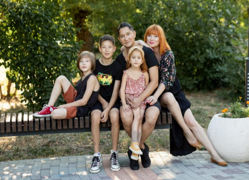 Подведены итоги ежегодной премии в соцсетях: номинацию «Мама года» выиграла волжанка