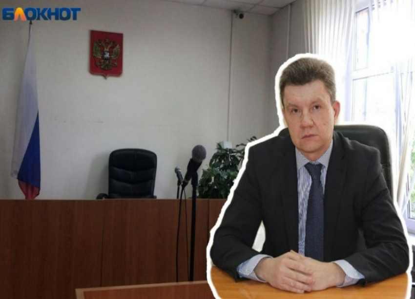 Вице-мэр Волжского Сухоруков планирует свое выступление в суде: репортаж