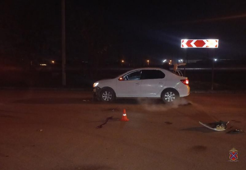 В Волжском сразу 2 человека угодили под колеса авто за сутки