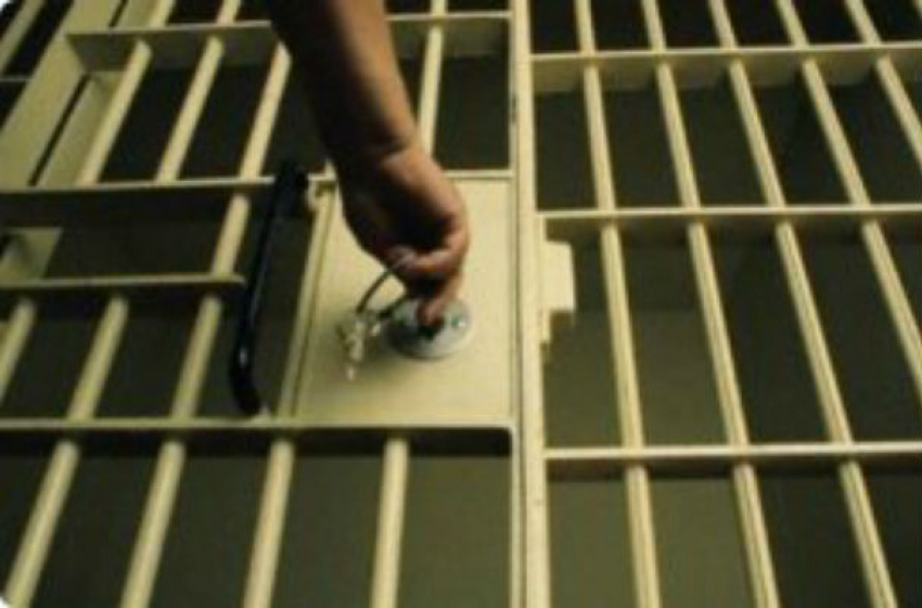 Под Волгоградом подозреваемый в грабеже попытался свести счеты с жизнью