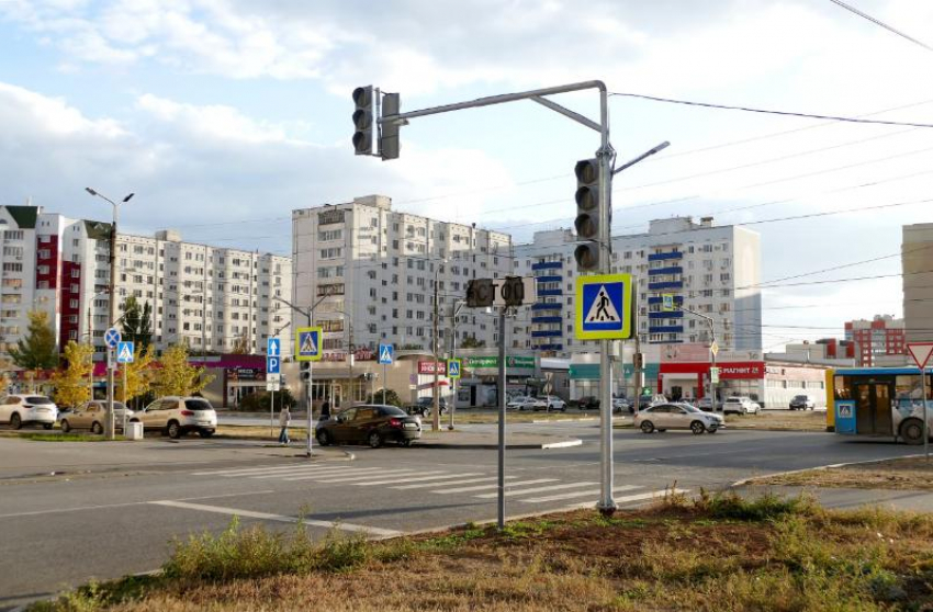 Новый светофор спасет волжан на опасном перекрестке