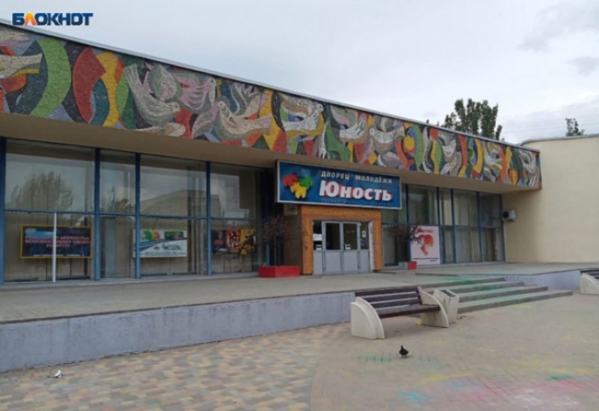 В Волжском прошел отборочный тур городского фестиваля творческой молодежи