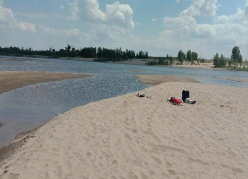 В Среднеахтубинском районе утонули четверо студентов из Индии