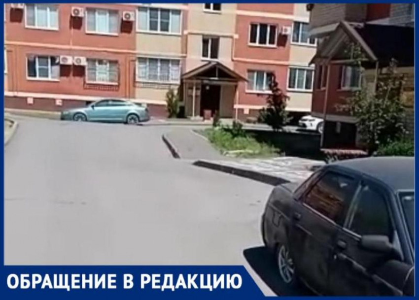 Грунт под многоквартирным домом просел на 1,5 метра: жители Волжского предрекают обрушение дома