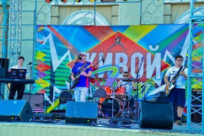 Волжские рокеры из «Живого звука» отметили 15-летний юбилей