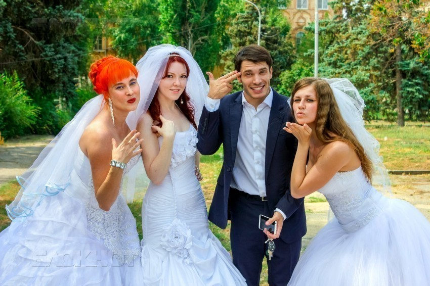 Свадебный флешмоб  поразил волгоградцев 