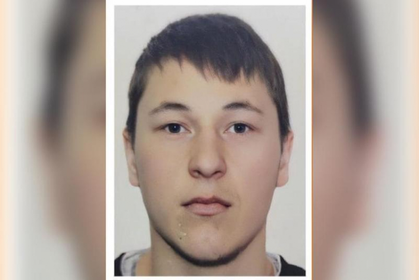 В Волжском продолжаются поиски без вести пропавшего молодого человека