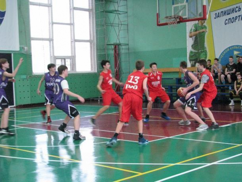 В «Волжанине» состоялся турнир по баскетболу