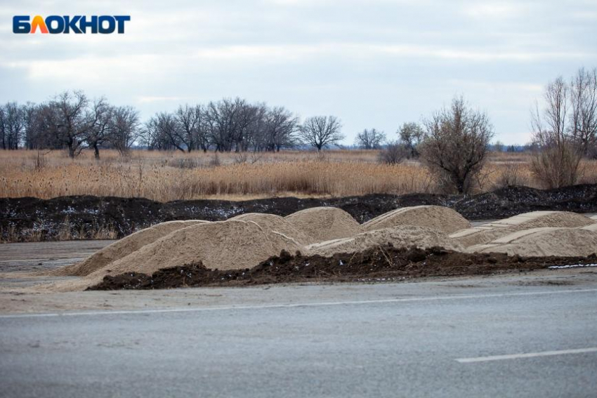 Работы по спасению озер начали в пойме под Волжским