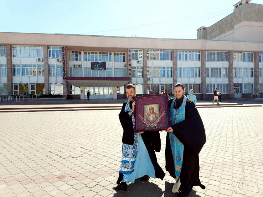 В городе Волжском состоялось открытие православной выставки-ярмарки