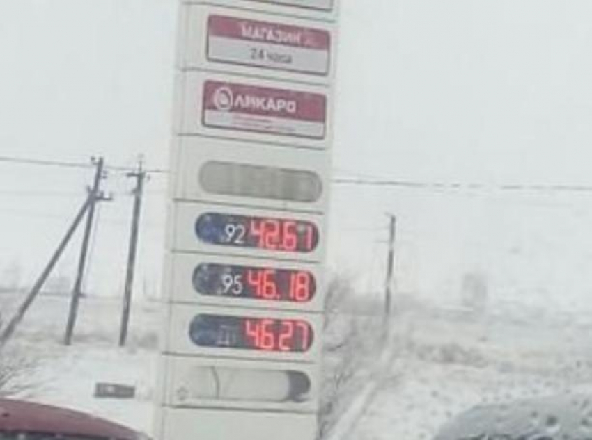 Автомобилисты Волжского массово жалуются на подорожание бензина