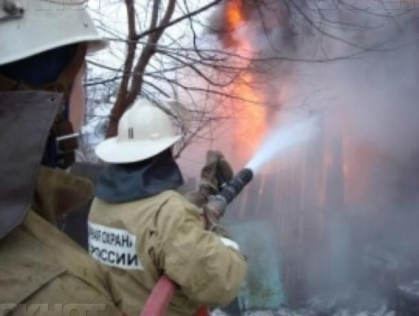 Предновогодний поход в баню закончился пожаром под Волжским