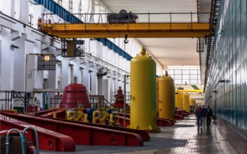 Гидроэнергетики Волжской ГЭС вывели в капитальный ремонт гидроагрегат