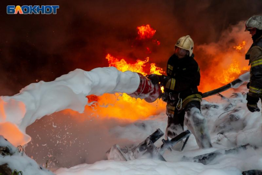 В Волжском произошел пожар в СНТ «Энергетик»