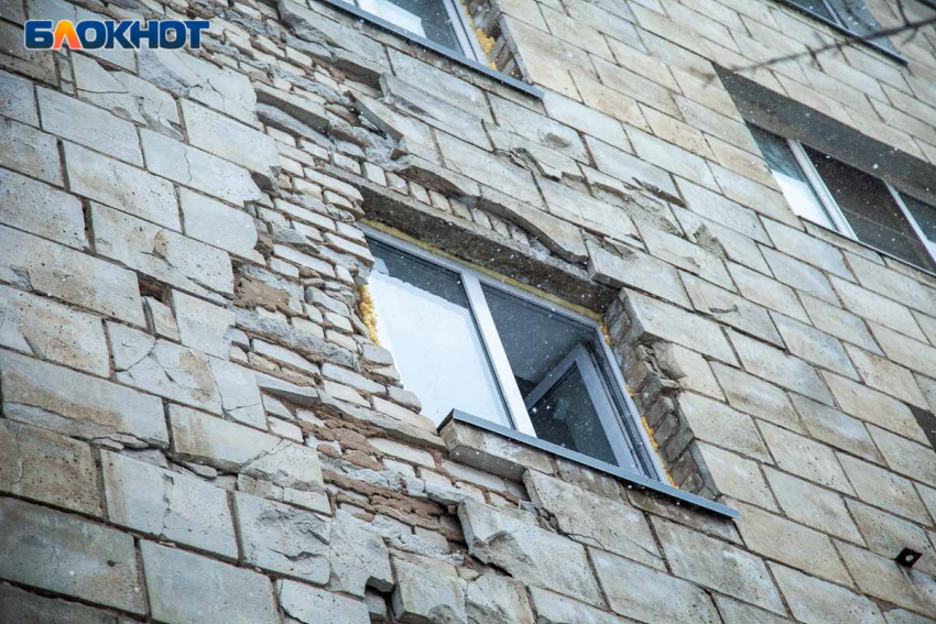 Мама рассказала о состоянии 4-летнего мальчика, который выпал из окна в Волжском