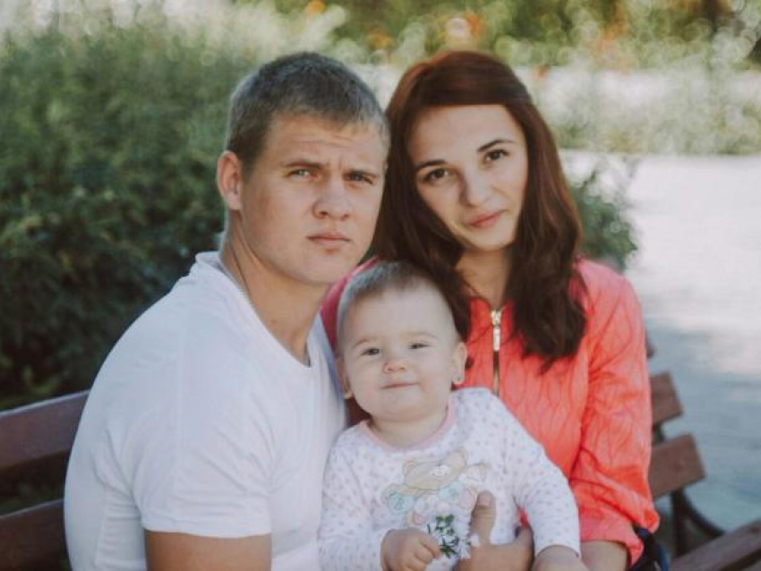 Семья волжанина Александра Козырева поздравила его с 23-летием