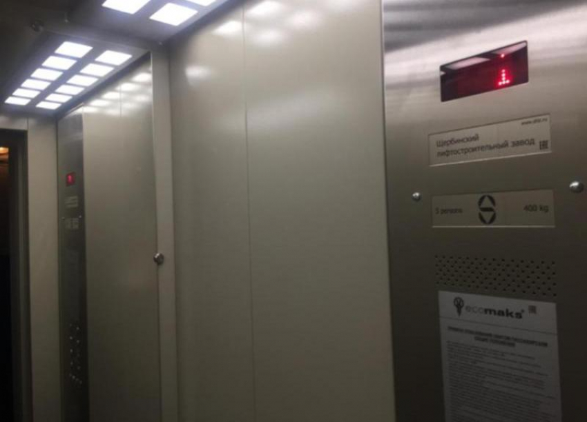 Специалисты заменят 86 лифтов в домах Волжского