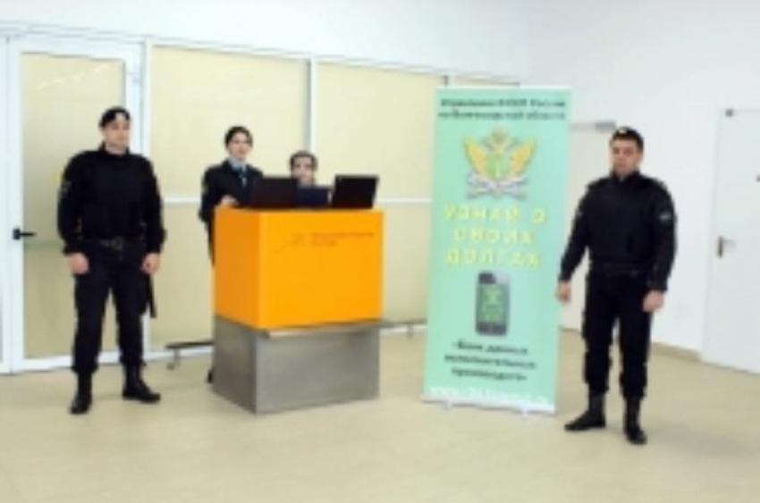 Приставы будут ждать должников в Волгоградском аэропорту