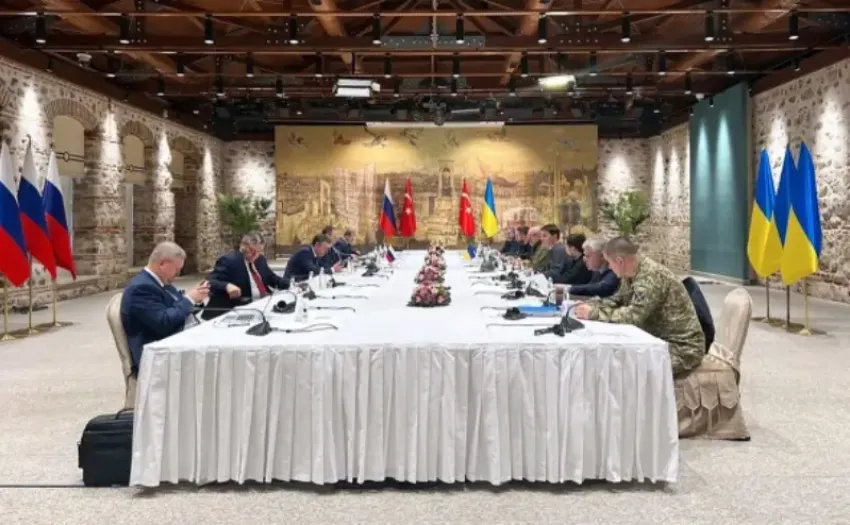 Переговоры России и Украины в Стамбуле: состав делегаций, позиции сторон и роль посредников