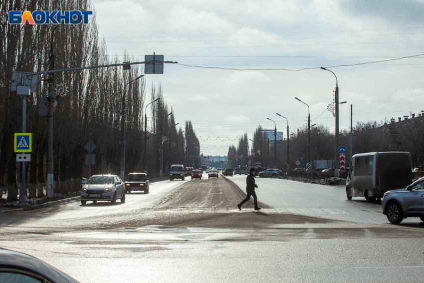 Волжанка за рулем иномарки сбила мужчину на «зебре» в центре города