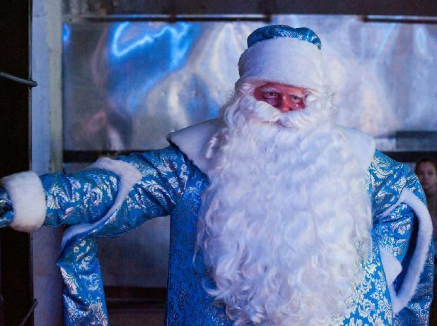 Главного Деда Мороза Волжского поздравляют с Днем Рождения