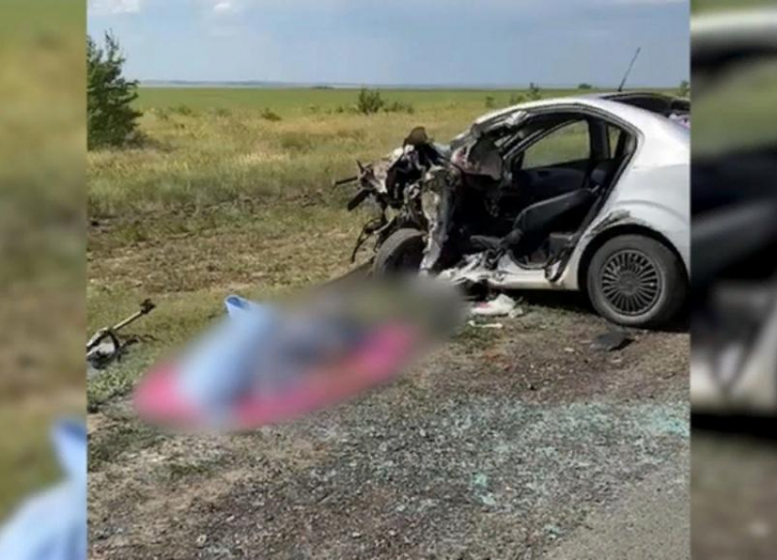 ДТП на трассе: водитель погиб, женщина с двумя детьми - в больнице