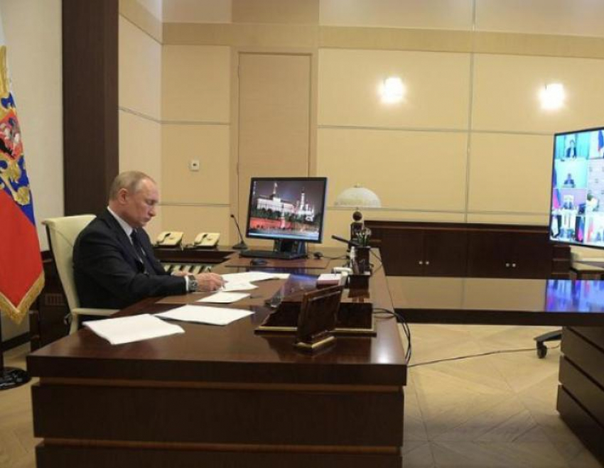 Владимир Путин проведет встречу с губернаторами и членами правительства