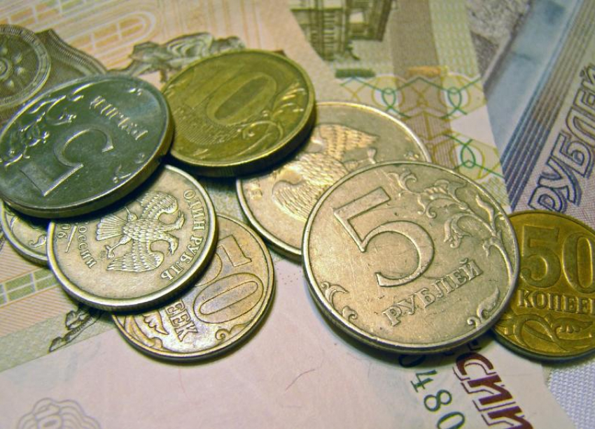 Средняя зарплата соцработников в Волгоградской области составила 27 733 рублей