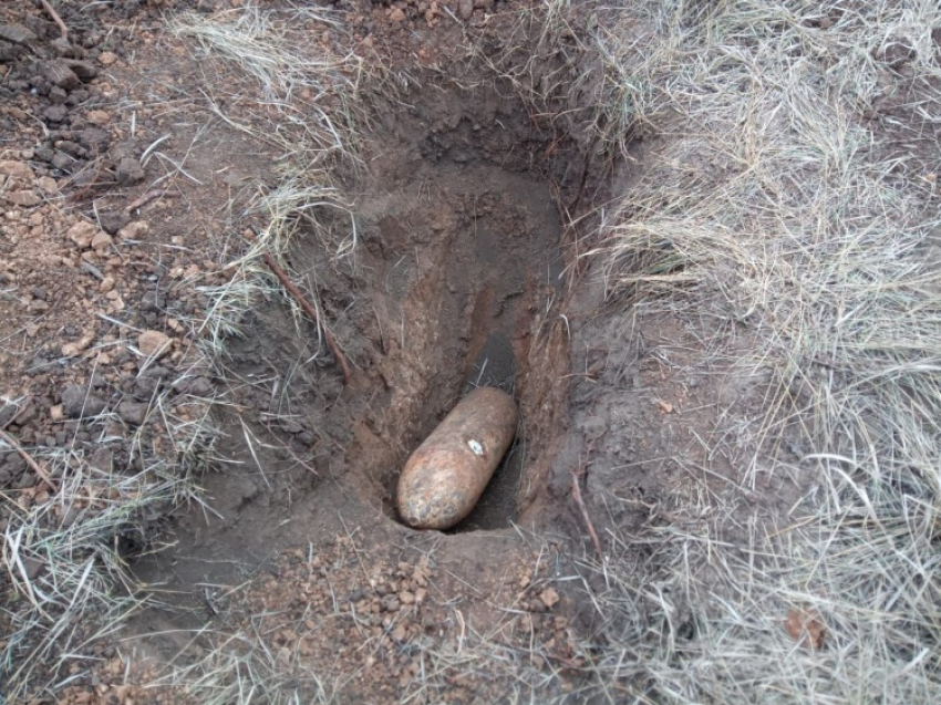 Фугасную авиабомбу времен ВОВ нашли на стройке под Волжским
