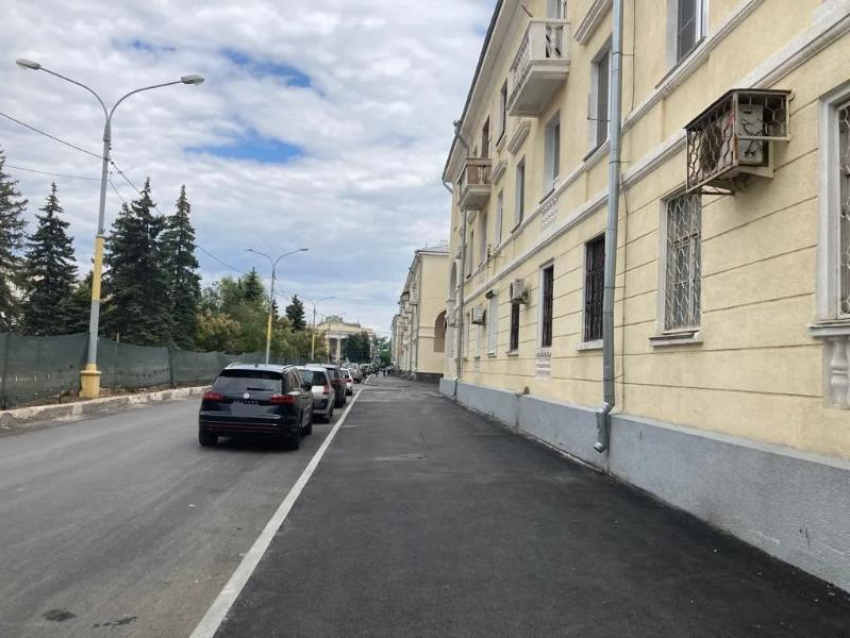 В Волжском сквере на улице фонтанной установят лавочки и урны на 9,7 миллионов рублей