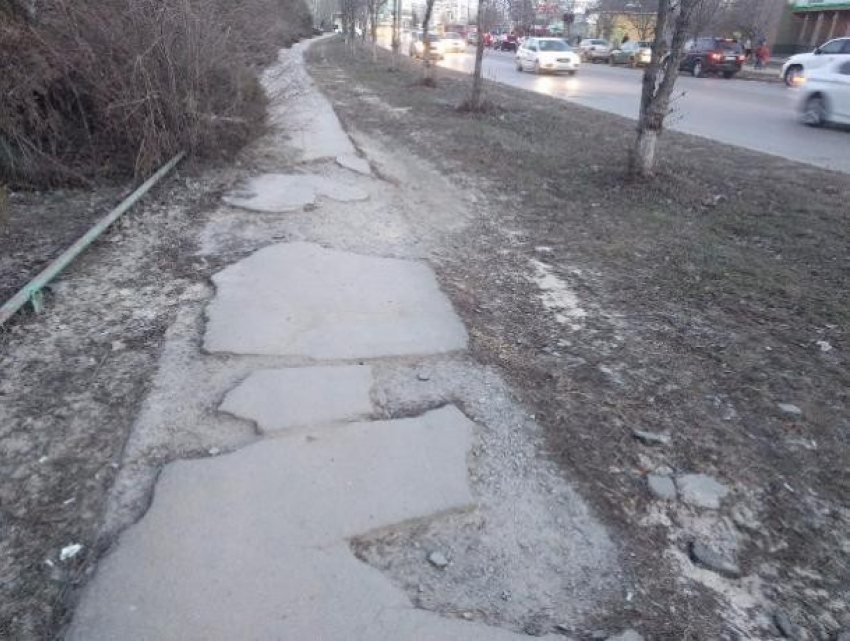 16 миллионов выделили на ремонт пешеходных дорожек в Волжском 