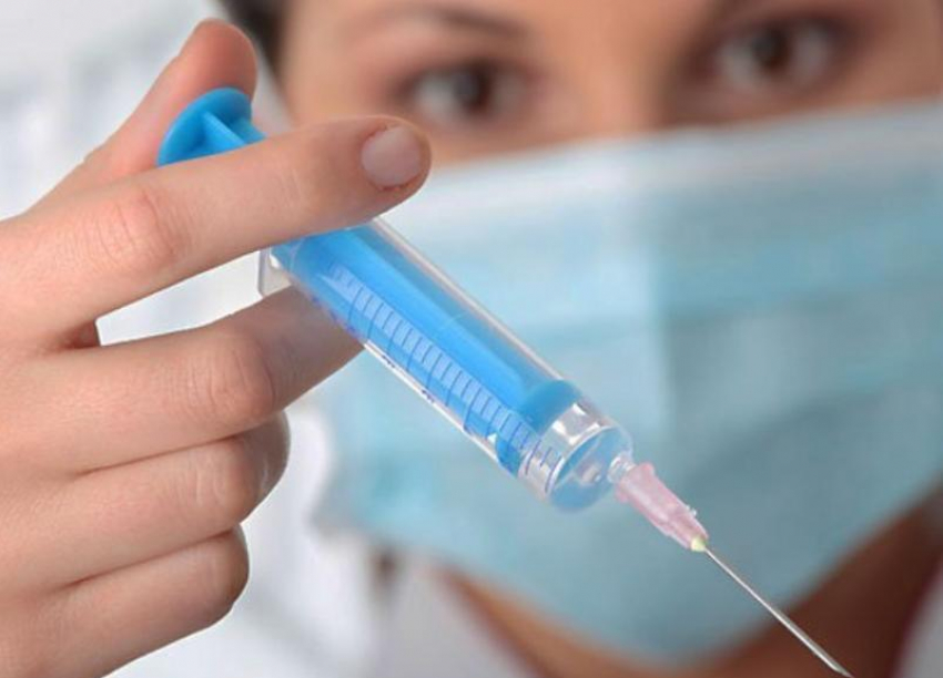 Более 10 тыс. жителей Волгоградской области сделали прививку от COVID-19