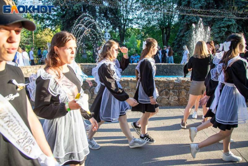 Две школы Волжского победили в областном конкурсе лучших муниципальных практик