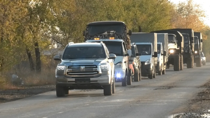 Юбилейный гуманитарный конвой отправился в зону СВО из Волжского