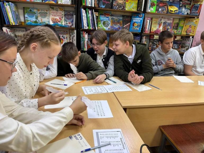 Под Волжским со школьниками провели беседу, посвященную Дню славянской письменности