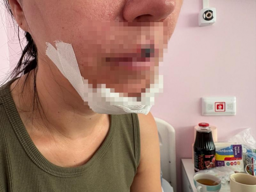 В Волжском вынесли приговор подростку, сбившей женщину с ребёнком на электросамокате