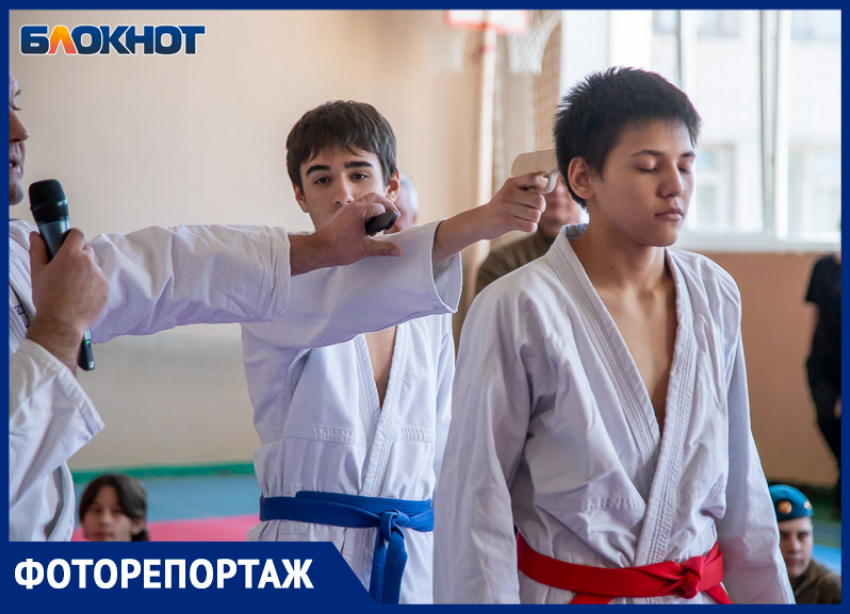 В Волжском школьникам официально разрешат давать отпор: в программу вводят самооборону против ножа и пистолета