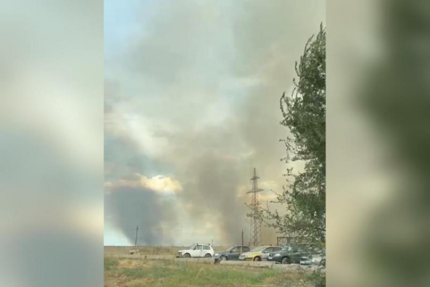 Огромный чёрный член вошёл до самого конца в белую киску очаровательной девушки | ПОРНО