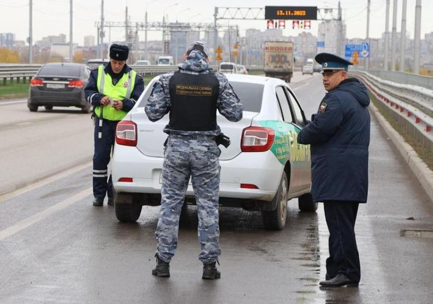 Автовладельцы лишились транспортных средств за долги по ЖКХ 