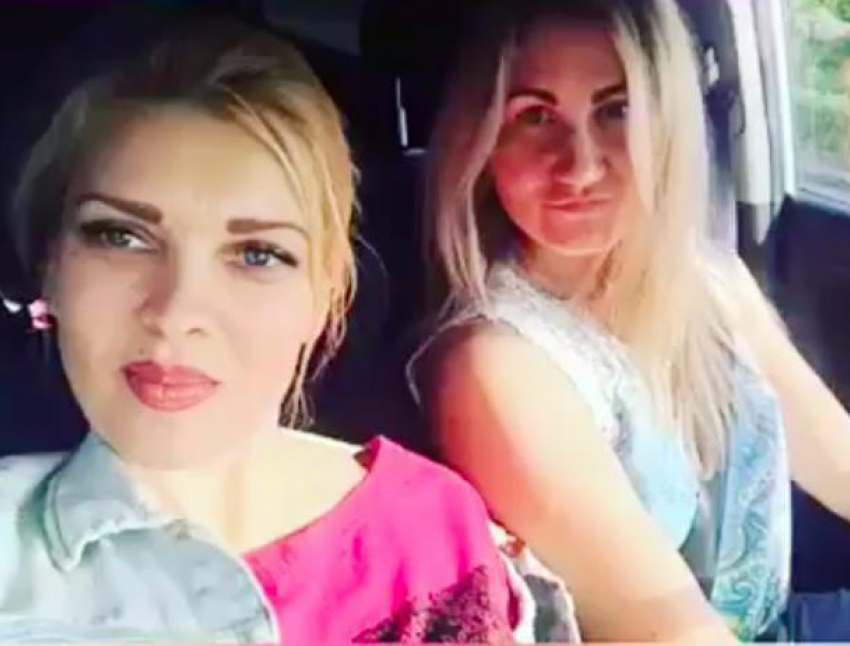 Две блондинки в авто устроили видеотрансляцию во время оживленного движения в Волжском 
