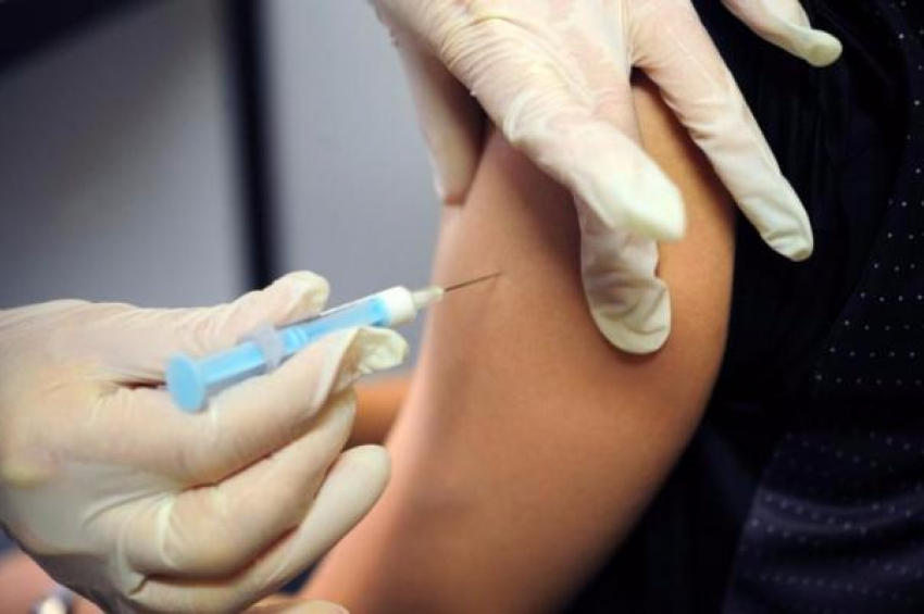 Волжан пригласили на прививки против гриппа