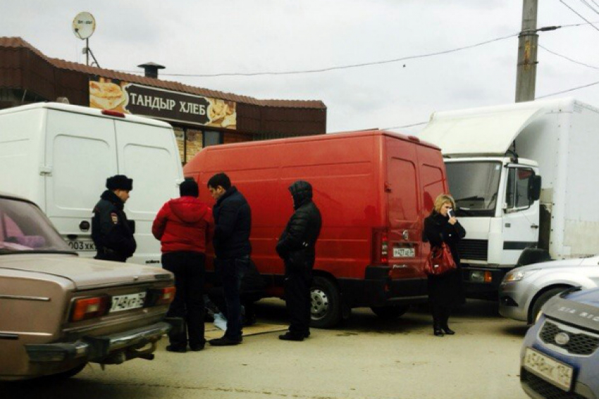 Возле Тракторозаводского рынка скончался 36-летний волгоградец