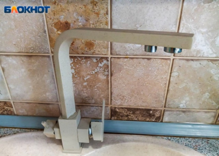 В Волжском на Набережной до обеда отключили водоснабжение