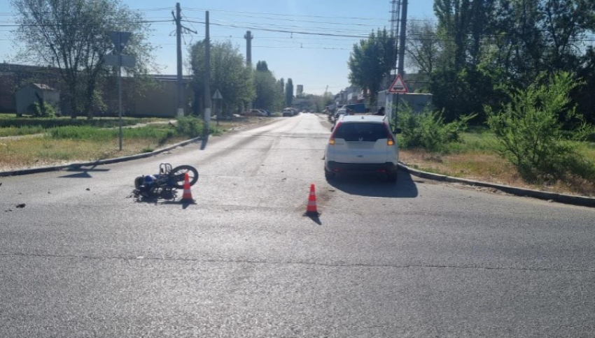 За рулем был несовершеннолетний: подробности аварии в Волжском